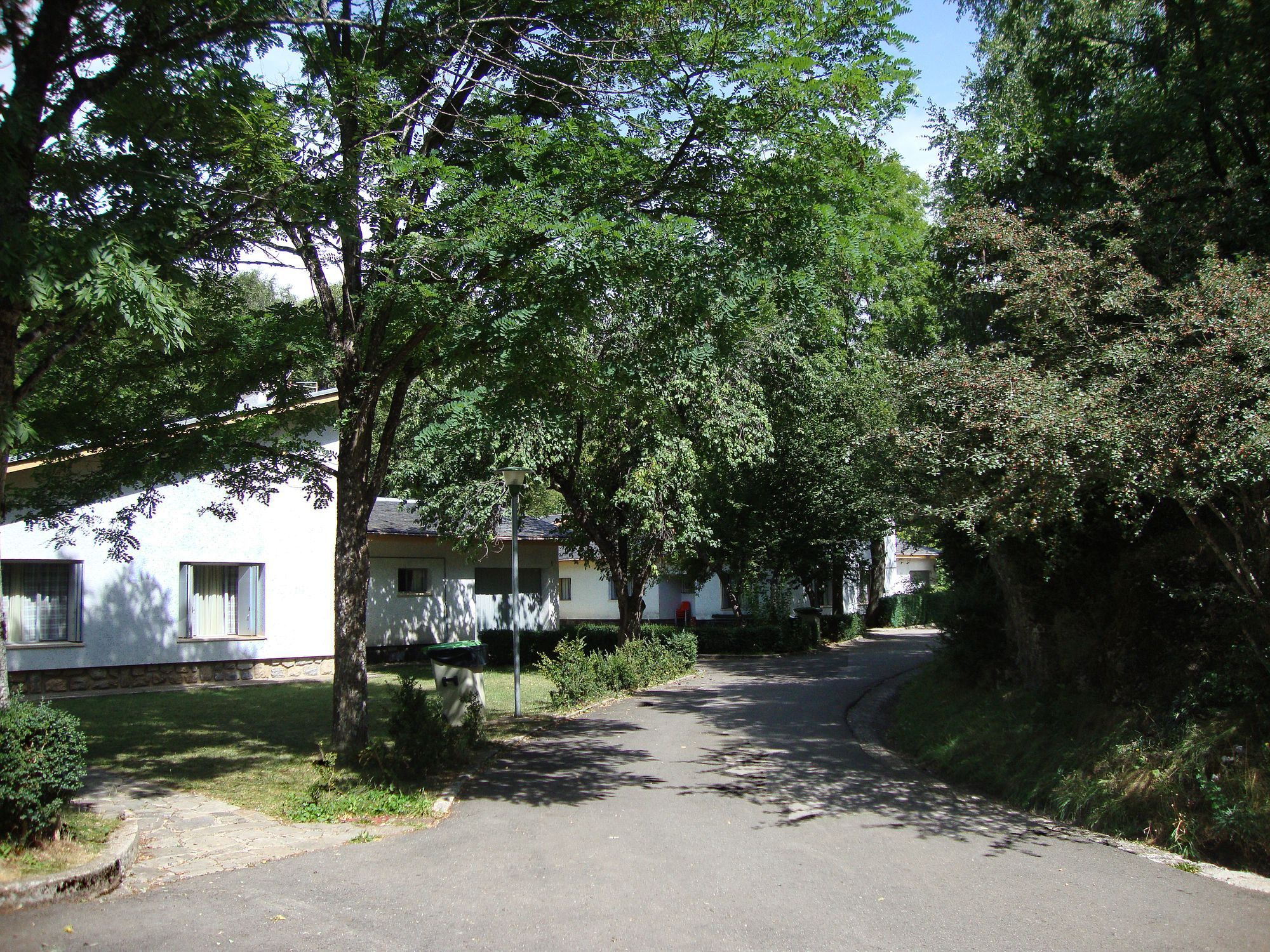 Complejo Bubal Formigal 3000 Apartment Biescas  Bagian luar foto